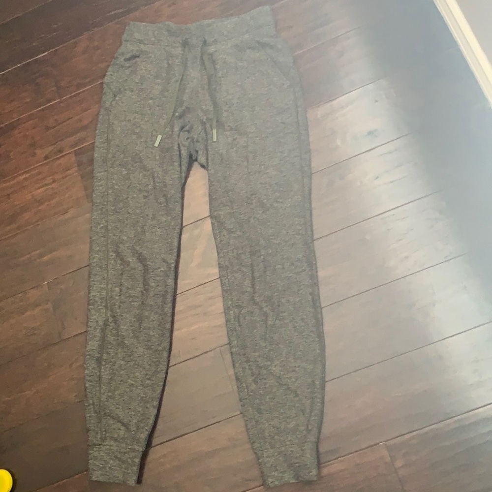 Lululemon ready to rulu jogger